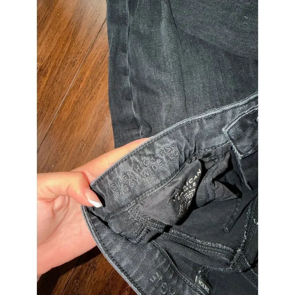Women’s  2 American Eagle Super High-Rise Baggy Wide-Leg Jeans